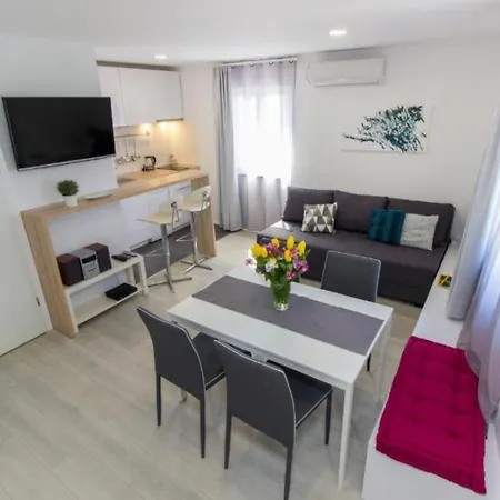 Beti Comfort - 300m From Beach
