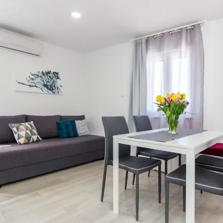 Beti Comfort - 300m From Beach